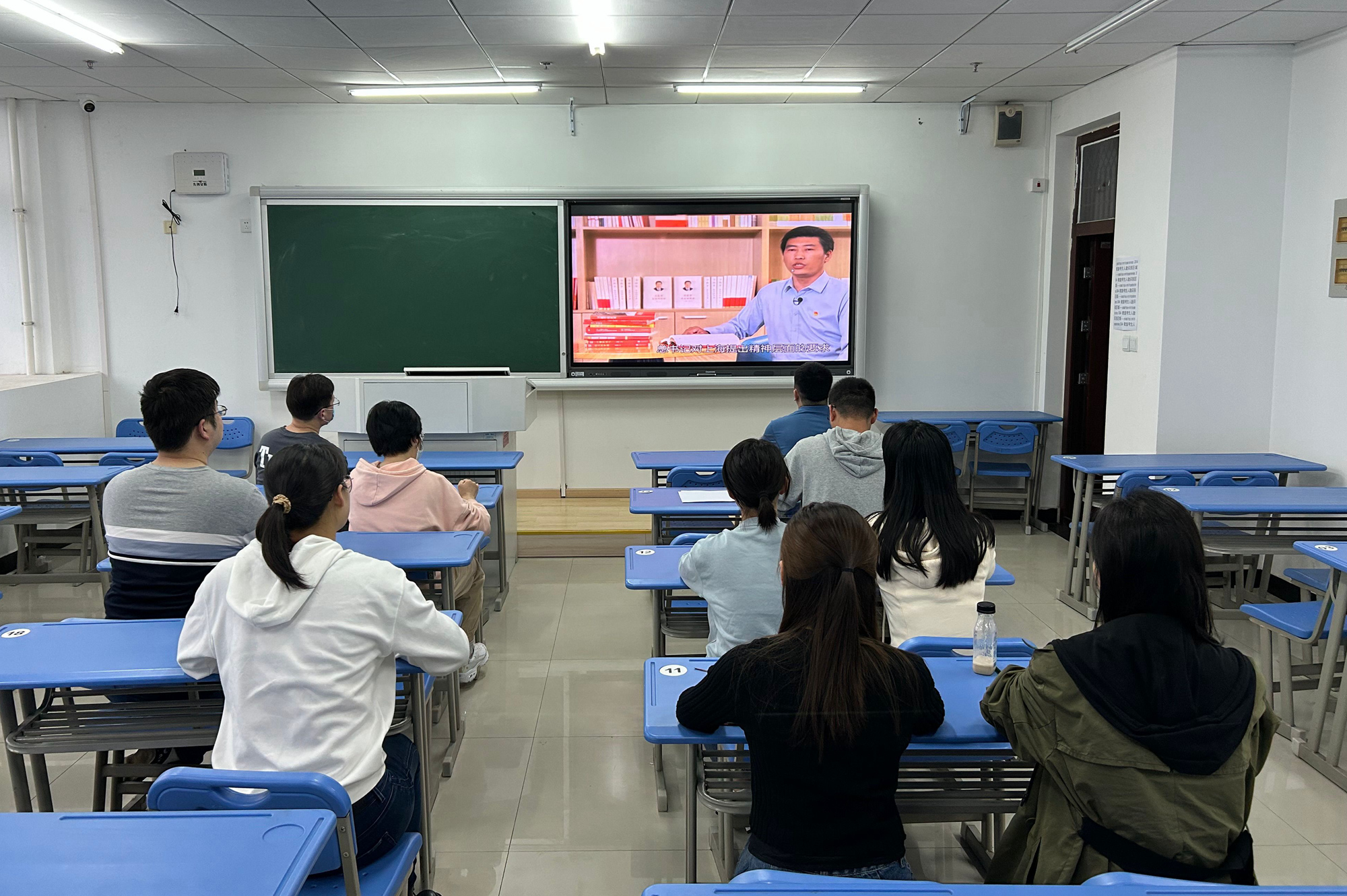 学院师生参加“讲读书故事 做奋进青年”国家开放大学办学体系青年大联学活动